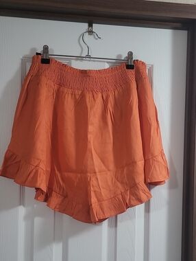 Mittoshop Women’s Orange Ruffle Shorts